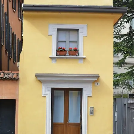 Maison d'hôtes Lora Center